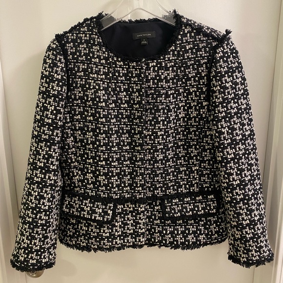 Ann Taylor fringe tweed blazer - Size 10 - Picture 2 of 7